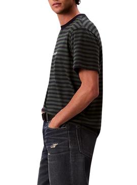 Camisa Calvin Klein com estampa de listras verde para homem.