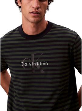 Camisa Calvin Klein com estampa de listras verde para homem.