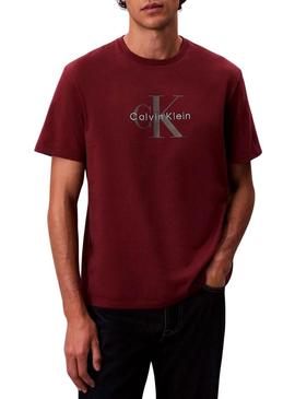 Camiseta Calvin Klein Monologo granate para homem.