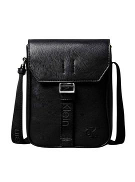 Bolsa Calvin Klein Reporter Cargo com aba preta para homem