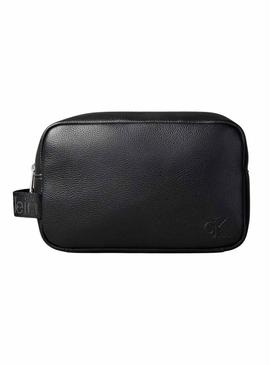 Necessaire Calvin Klein Cargo preta para homem.