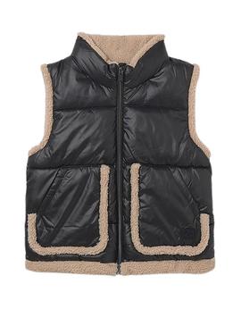Colete Mayoral de pele preto com contrastes para menina.