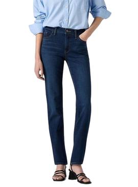 Calça jeans Levis 312 Shaping Slim azul para mulher.