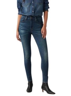 Calça jeans Levis 721 Skinny High Rise Miles azul para mulheres.