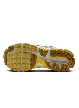 HJ9607-700 W Nike Zoom Vomero 5