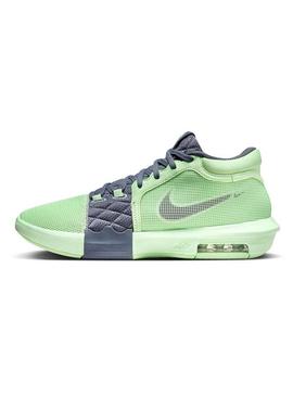 LeBron Witness 8 300