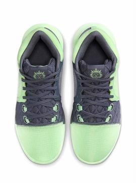 LeBron Witness 8 300