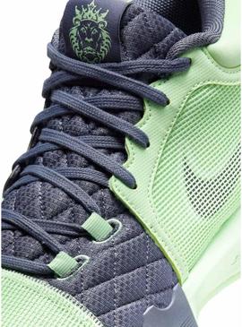 LeBron Witness 8 300