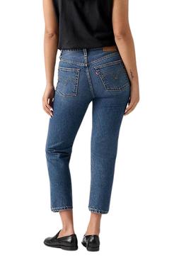 Calça jeans feminina Levis 501 Crop Lightweight.