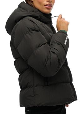 Jaqueta acolchoada Superdry Hooded Sports Puffer preta para mulher.