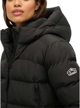 Jaqueta acolchoada Superdry Hooded Sports Puffer preta para mulher.