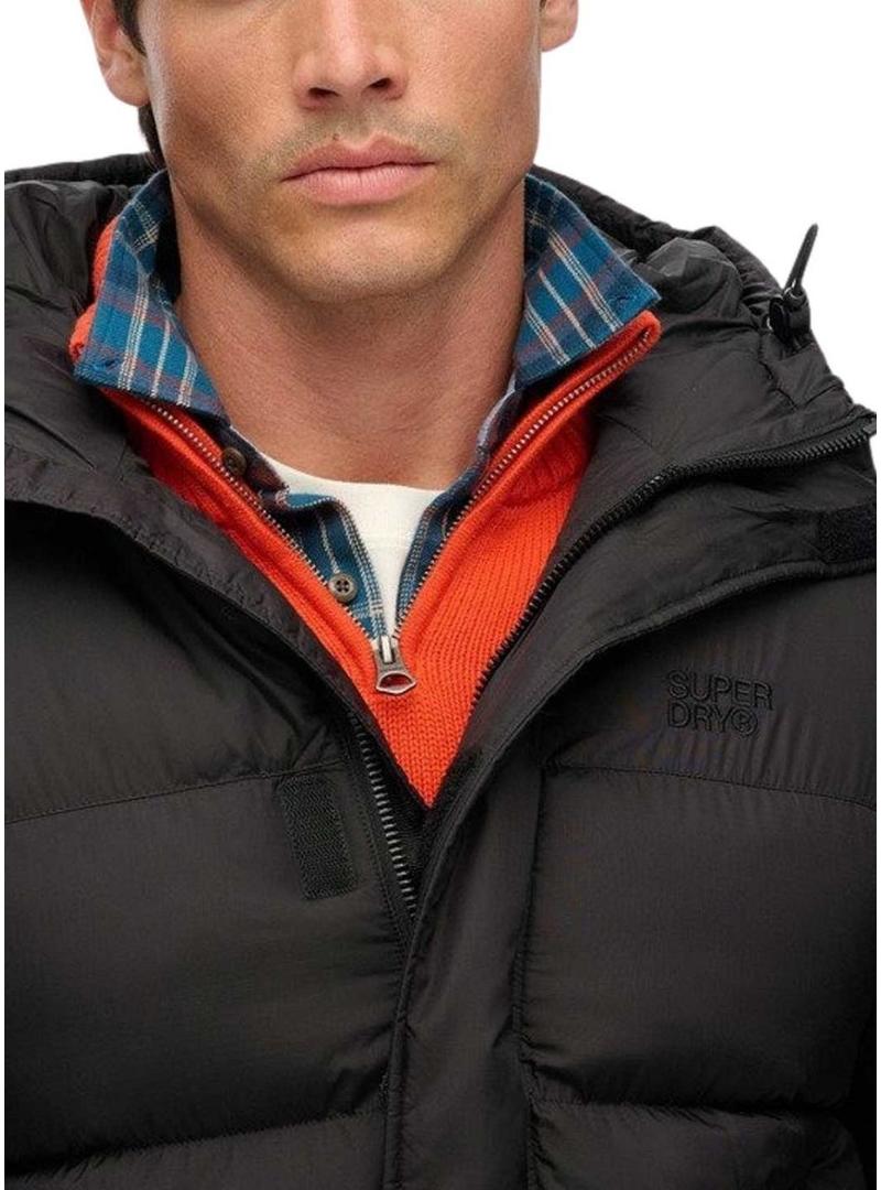 Jaqueta acolchoada com capuz Superdry Hooded Tech Padded preta para homem.