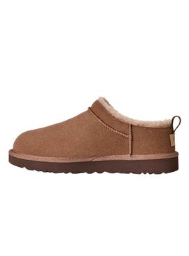 Botas UGG Classic Micro marrom para mulheres.
