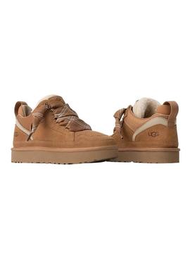 Sapatilhas UGG Lowmel camel para mulher.