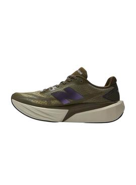 Sapatilhas New Balance Fuelcell Rebel V5 verde para homem.