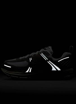 Sapatilhas Nike Modelo Vomero 5 para menino e menina