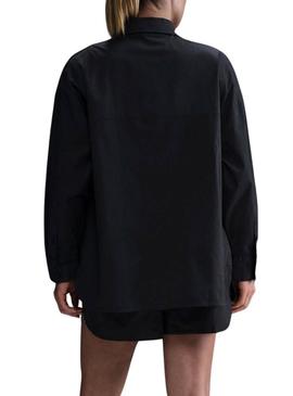 Camisa Nike Sportswear Chill Poplin preta para mulher