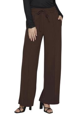 Calça Vila Viclua marrom para mulher.
