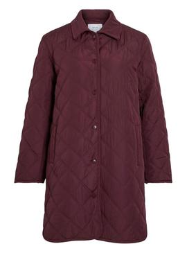 Casaco acolchoado Vila. Modelo Viquila bordô para mulher.