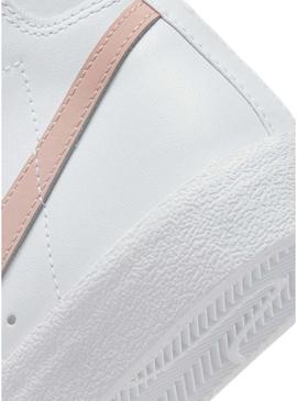 Tênis Nike Blazer Mid 77 branco e rosa para mulher