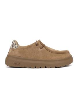 Sapatos Walkin Pitas Lyon camel para mulher.