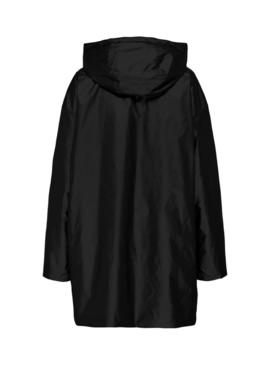 Capa de chuva reversível Only Fry preta e estampa de animal para mulher.