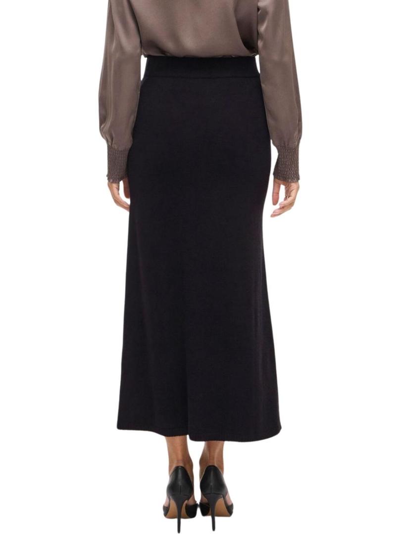 Saia Vila Viril preta para mulher.