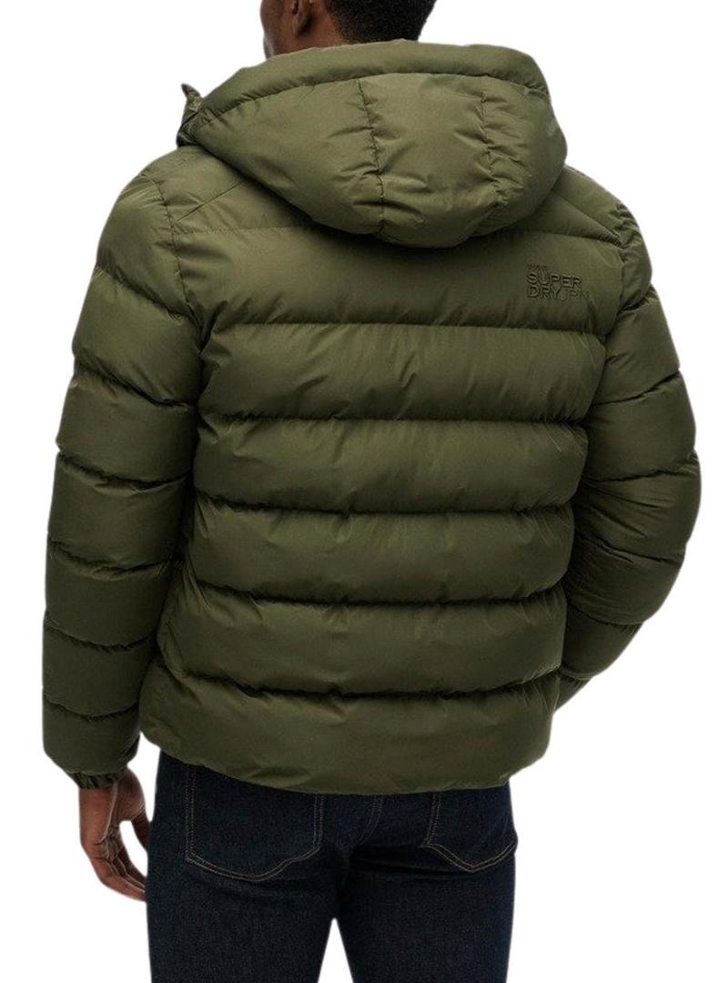 Casaco Superdry com capuz e acolchoado verde para homem.
