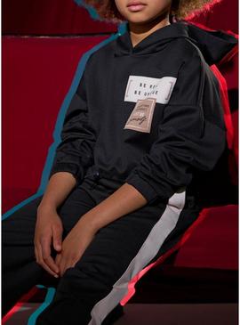 Conjunto de moletom Mayoral com listras pretas para menina.