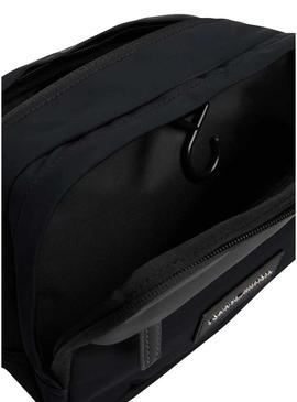 Necessaire Tommy Hilfiger em nylon preto para homem.