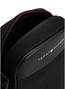 Bolsa Tommy Hilfiger Foundation preta para homem.