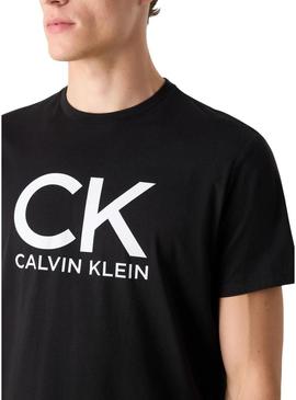 Camiseta Calvin Klein Graphic preta para homem.