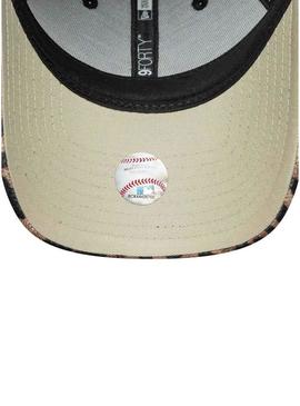 Boné New Era Leopardo Velour 9FORTY para mulher.