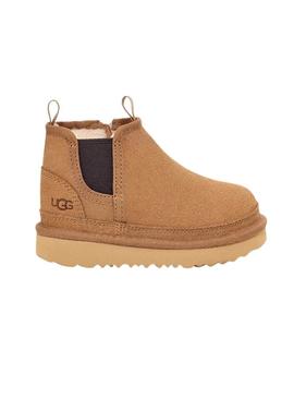 Botas UGG Neumel em camelo para criança.