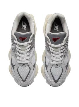 Sapatilhas New Balance U9060 brancas para mulher e homem.