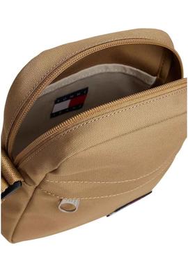 Bolsa Tomy Jeans Essential Daily camelo para homem.
