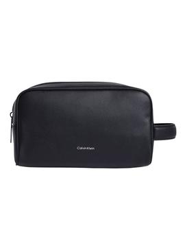 Necessaire Calvin Klein Jeans CK Must preto para homem.