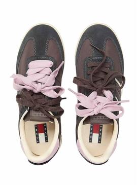 Sapatos Tommy Jeans Low Profile Runner marrom para mulher.