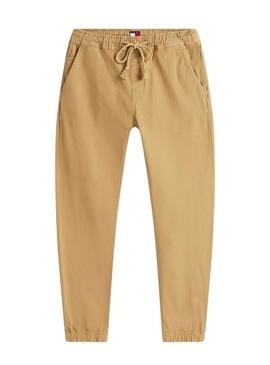 Calça Tommy Jeans Scanton de algodão bege para homem.