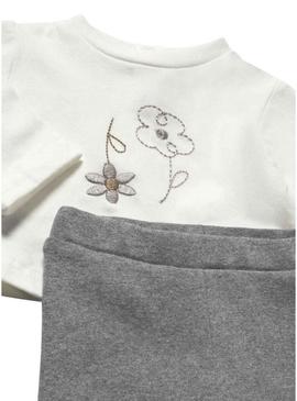Conjunto de três peças Mayoral flores bege para bebê.