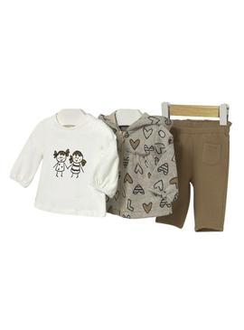 Conjunto de três peças Mayoral corações torrados para bebê.