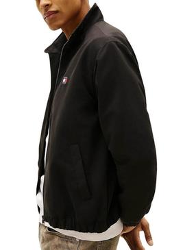 Casaco Tommy Jeans Bomber preto para homem.