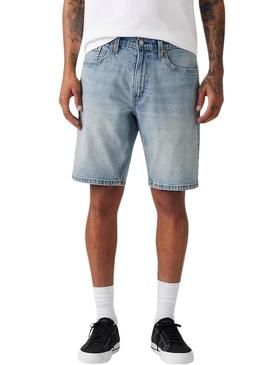Bermudas Levis 445 jeans claros para homens.