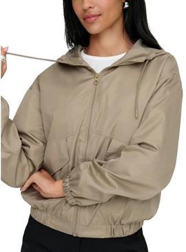 Corta-vento Only Dominique bege para mulher.