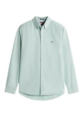 Camisa Tommy Jeans Oxford verde para homem.