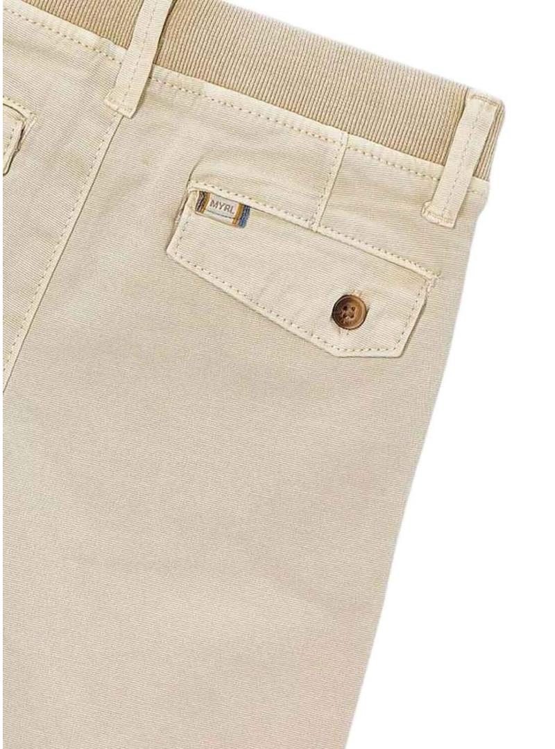 Bermuda de algodão Mayoral em camelo para criança.