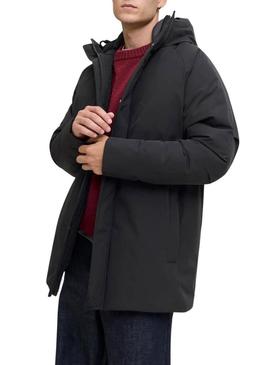 Parka Jack and Jones Wood preta para homem.