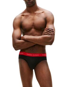 Pacote com 3 cuecas Tommy Hilfiger slip pretas para homens.