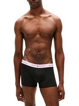 Pacote de 3 cuecas Tommy Hilfiger Trunk Signature preto multi para homem.