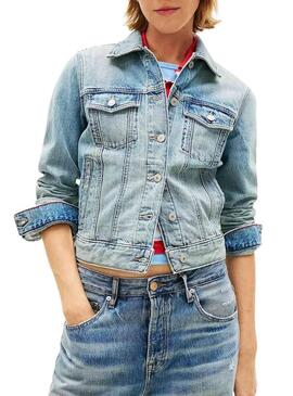 Jaqueta jeans Tommy Jeans Classic lavagem clara para mulher.